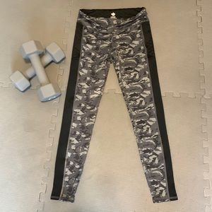 Rabbit Athletic Pant Size S